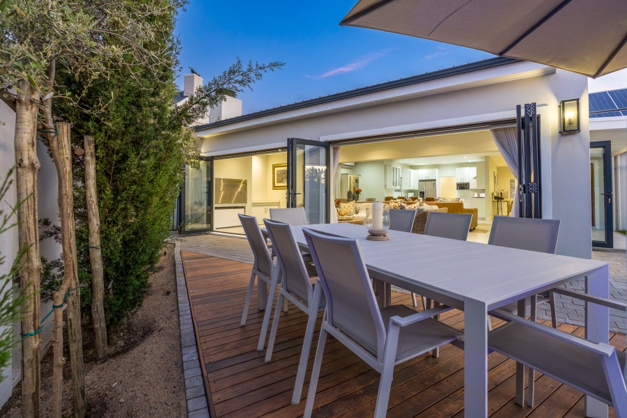 3 Bedroom Property for Sale in Zevendal Western Cape